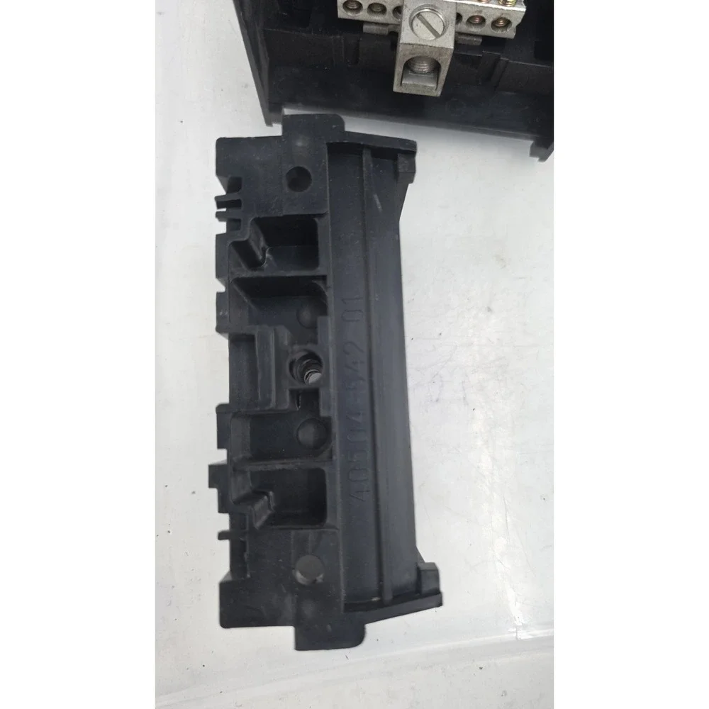 4pc. Square D SN12125 Neutral Assembly Insulated Groundable